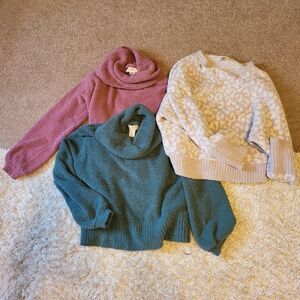 Jessica Simpson Cozy Women's Sweater Collection - Pink, Teal, Cream Tan Cheetah